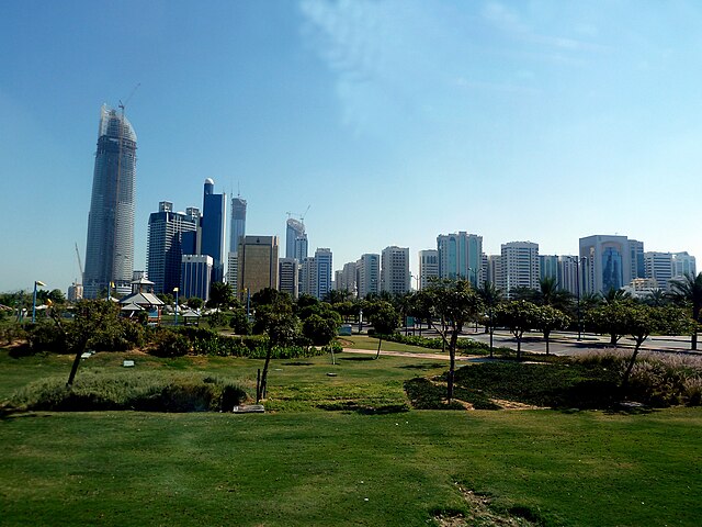 صورة تمثل مدينة أبو ظبي في موقع الدليل العربي