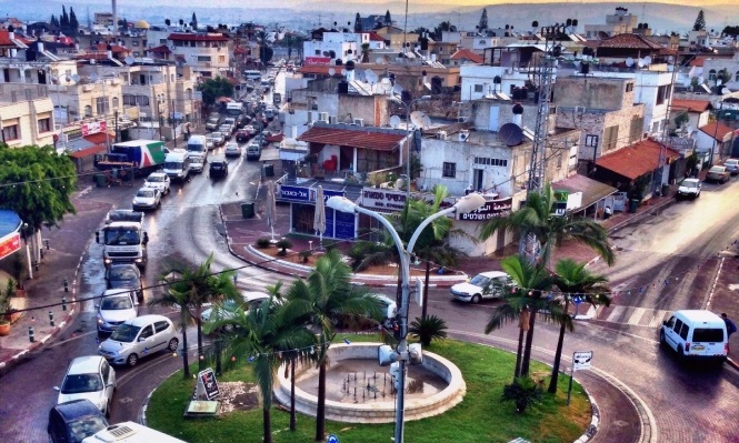 صورة تمثل مدينة الطيرة في موقع الدليل العربي