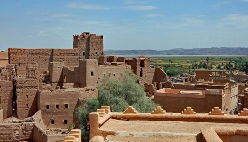 صورة تمثل مدينة تاويرت في موقع الدليل العربي