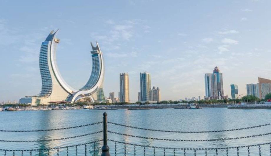 صورة تمثل مدينة لوسيل في موقع الدليل العربي